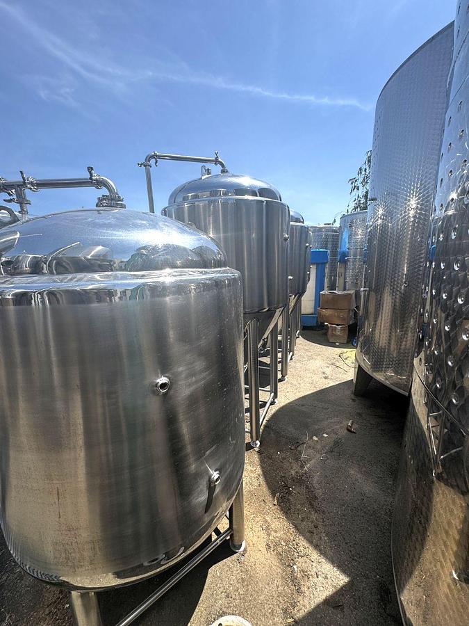 Used (1) available - Used 7bbl / 217 Gal Glacier Tank jacketed brite tank