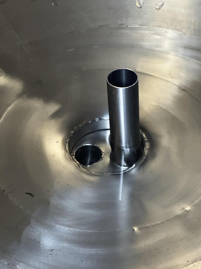 Used (1) Available - Used Specific Mechanical 40hl / 1056 Gal / 33 bbl jacketed brite tank - 2022