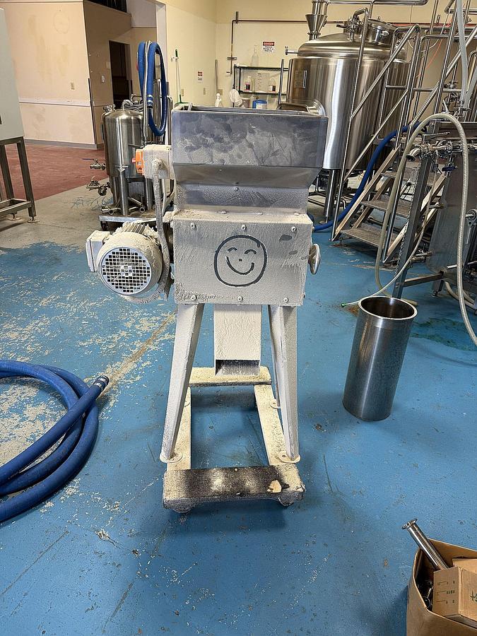 Used Used 5bbl Brewhouse with Cellar