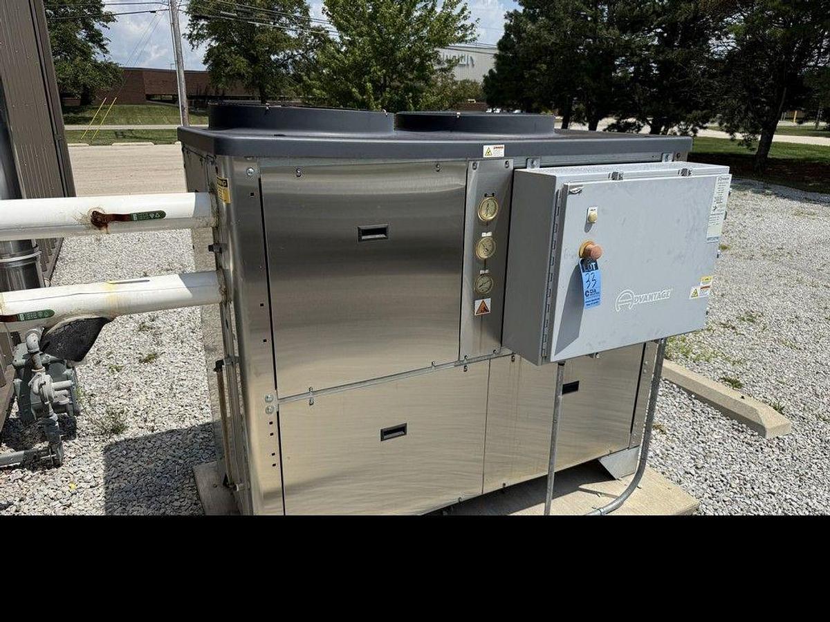 Used Used Advantage 10 HP packaged outdoor glycol chiller - 2019