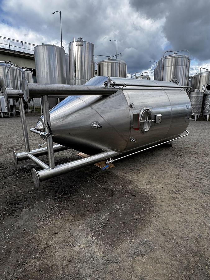 Used (1) Available - Used Marks Fabrication 60 bbl / 1860 Gal Jacketed Brite Tanks