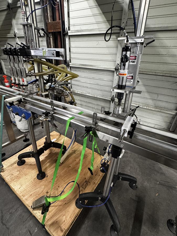 Used Inline Filling Systems 4 Head Semi-automatic Filler FOFBT-4