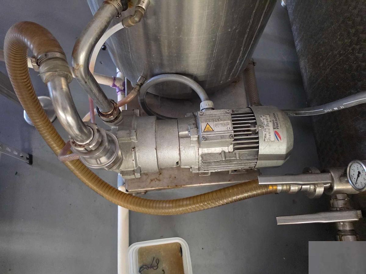 Used Used GAI 3003A Bier 12 valve counter pressure filling line