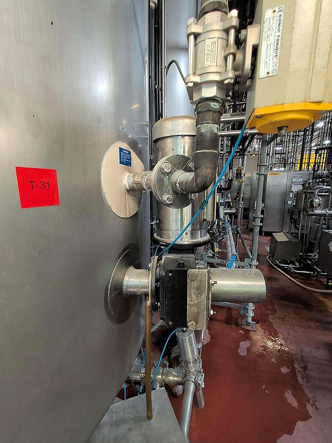 Used (2) Available - Mueller 6000 Gallon jacketed storage tanks