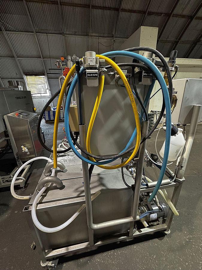 Used Used Premier Stainless 3 head keg washer