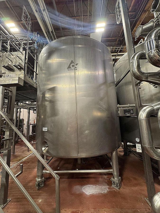 Used (6) Available - Feldmeier 5000 Gallon Insulated Dome Top Mix Tank