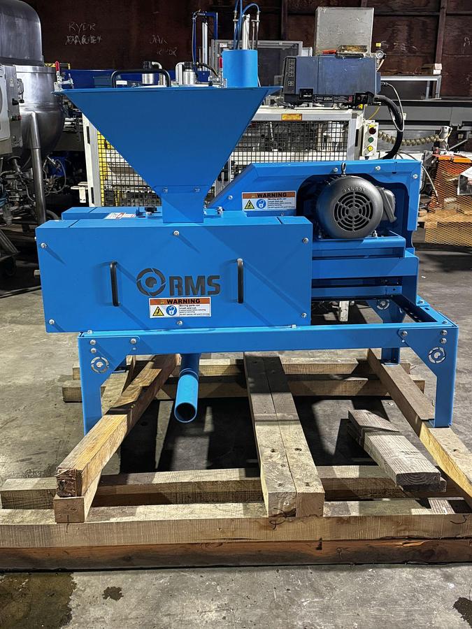 Used RMS 2 roll mill with bulk/super sack frma and infeed attachment