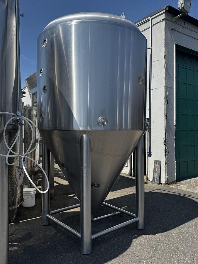 Used (4) Available - Used Alpha Brewing 40 bbl / 1240 Gal jacketed conical unitank fermenters