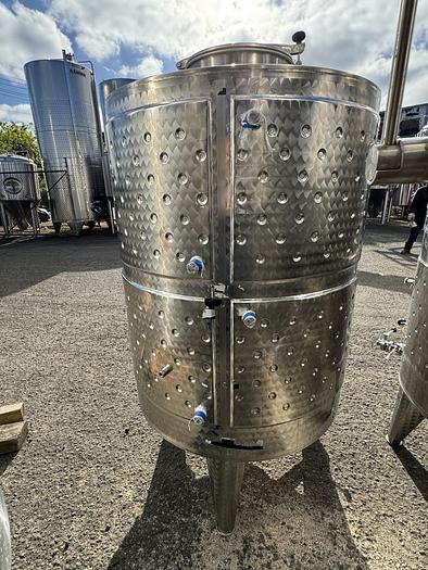 Used (3) available - Used Vintner Vault 1080L/ 285Gal closed top jacketed fermenter