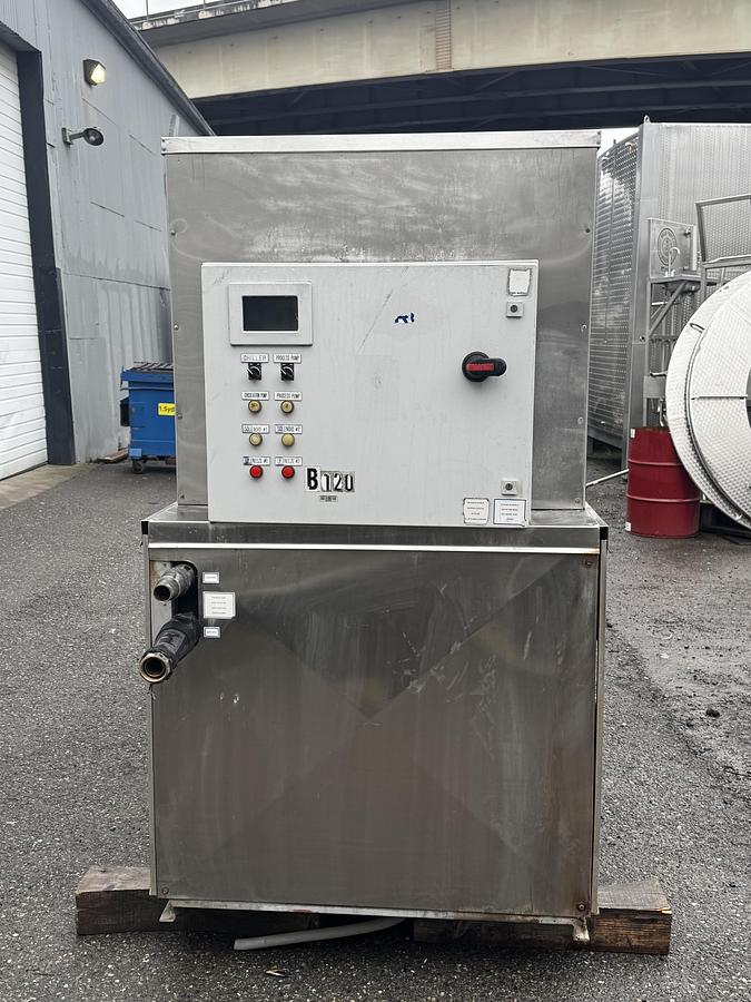 Used Used Pro Refrigeration 15hp (Dual 7.5 compressors) Glycol Chiller
