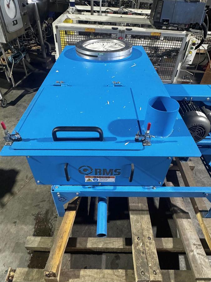 Used RMS 2 roll mill with bulk/super sack frma and infeed attachment