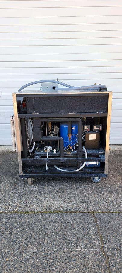 Used Used G&D 4hp chiller / heater