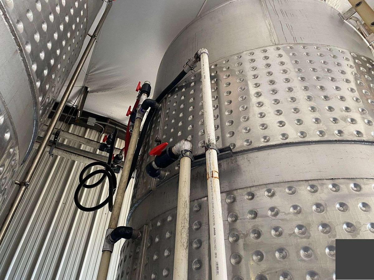 Used (2) available -Glacier 4100 Gallon jacketed brite/storage tanks