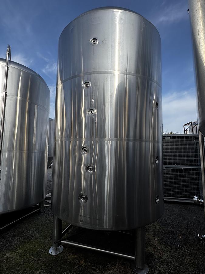 Used (1) Available - Used Prospero Brewpro 90 bbl / 2790 Gal Jacketed Brite Tank