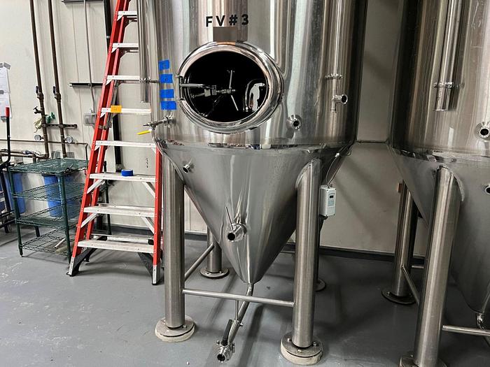Used 3 Available - Used Apex Brewing 30 bbl unitank fermenter