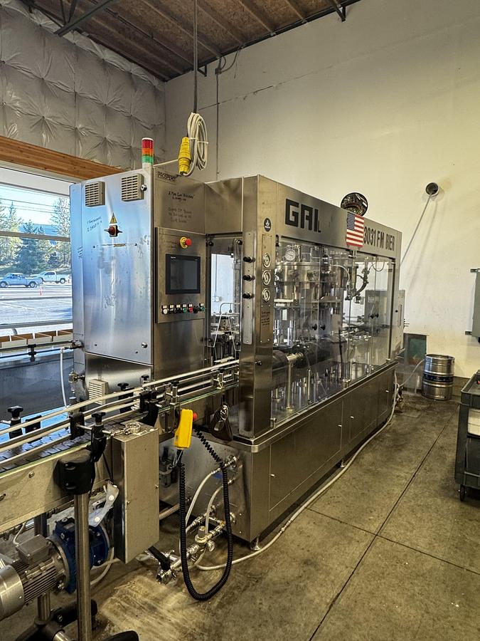 Used Used GAI 3031 FM Bier Monoblock Rinser/Filler/Capper with Labeler and Conveyor