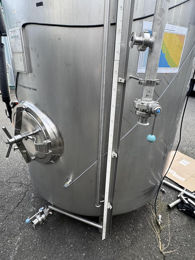 Used Used Beraplan 30 bbl / 930 gallon jacketed brite tank