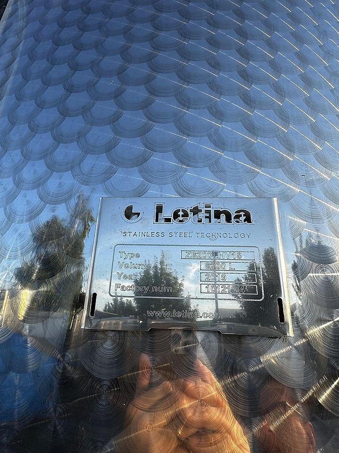 Used Used Letina 6200L / 1640 Gal closed top jacketed fermenter/ storage tank