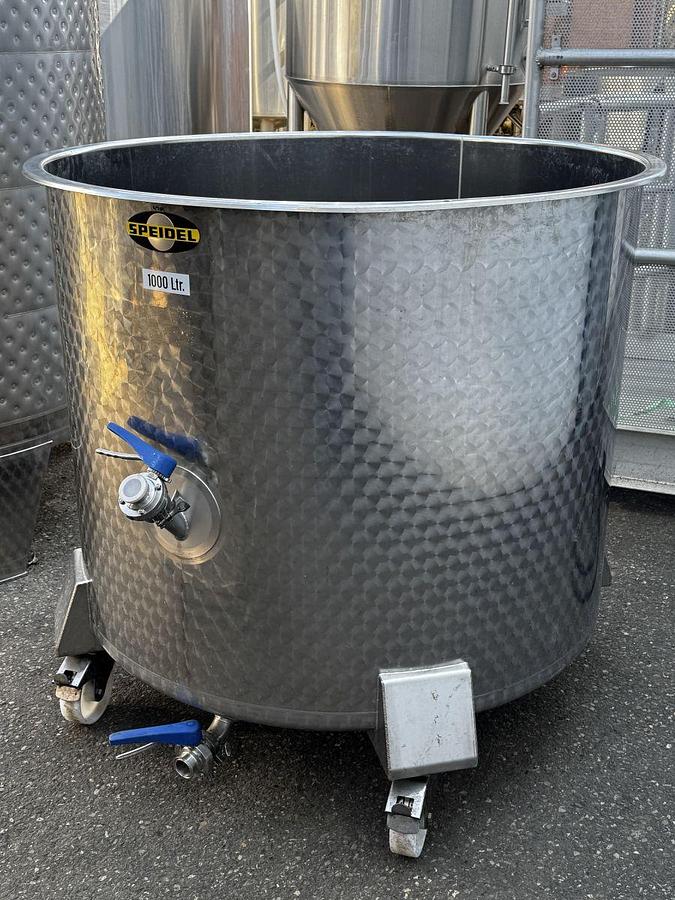 Used (1) Available - Used Speidel 1000L / 265 Gallon open top mix tank