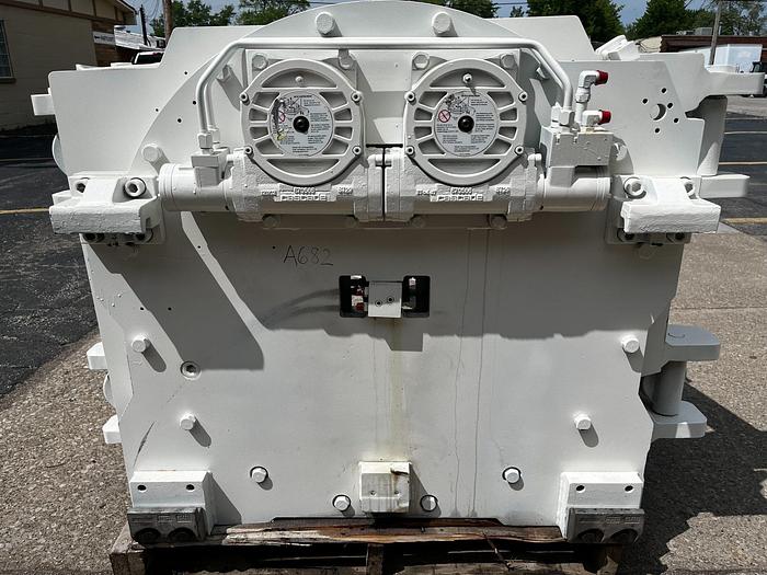 Used 84" CASCADE ROLL CLAMP MODEL 120F35063 CLASS IV (LARGER SIZE)