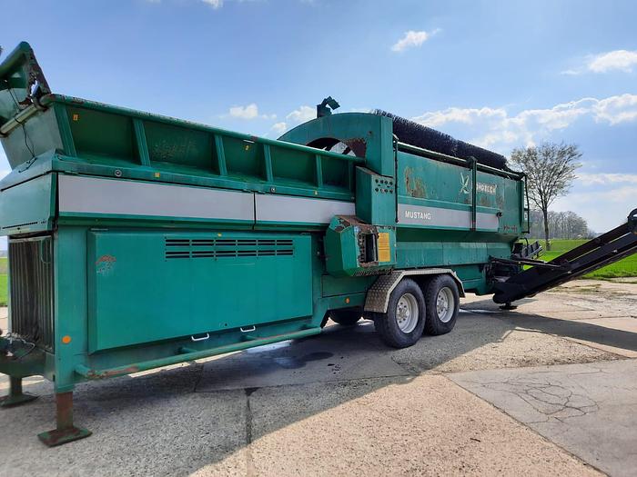 Used 2007 KOMPTECH MUSTANG MOBILE SIEBMASCHINE
