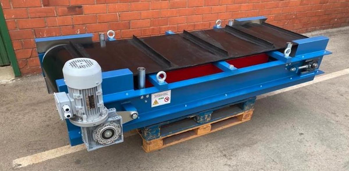 ÜBERBAND MAGNET