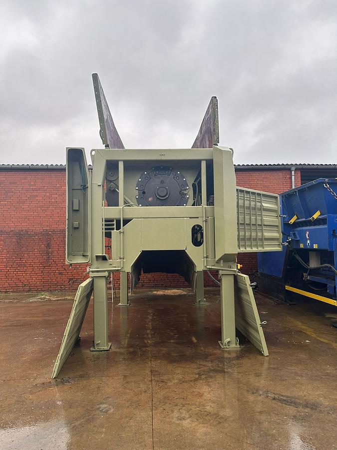 Überholt KOMPTECH TERMINATOR 5000 E