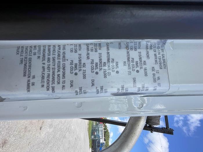 Used 2007 MACK CV713 Granite Roll-Off Truck