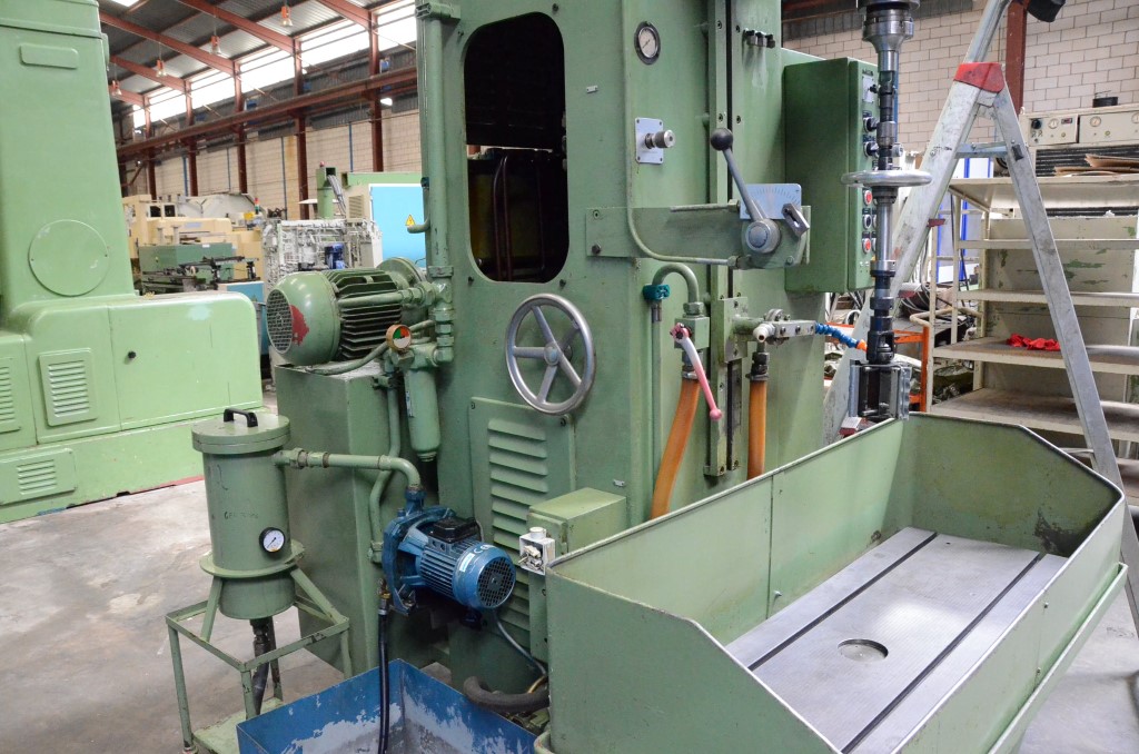 Usado GHERING Z600-160 Lapeadoras #4329