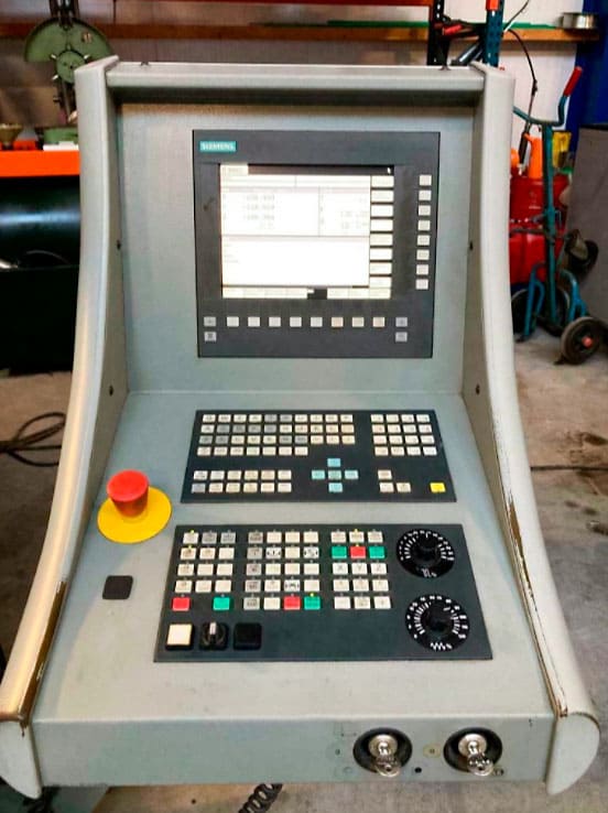 Used Deckel Maho DMU35-M - Vertical machining centre - 2001