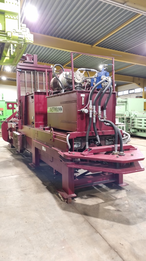 Refurbished Ballenpresse Avermann, Typ AVOS 1410M, Presskraft 70 t