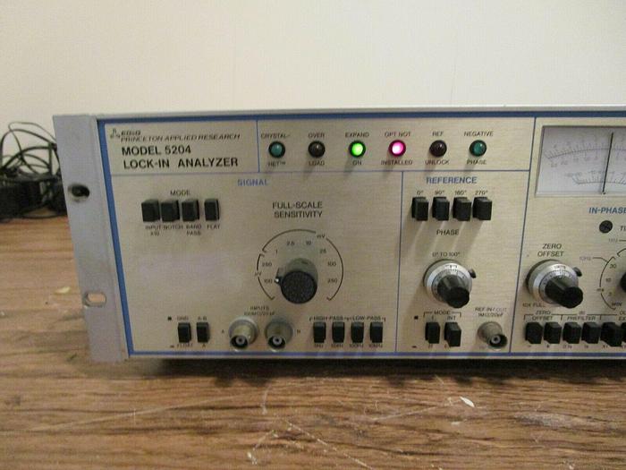 Used EG & G PRINCETON APPLIED RESEARCH MODEL 5204 LOCK-IN ANALYZER