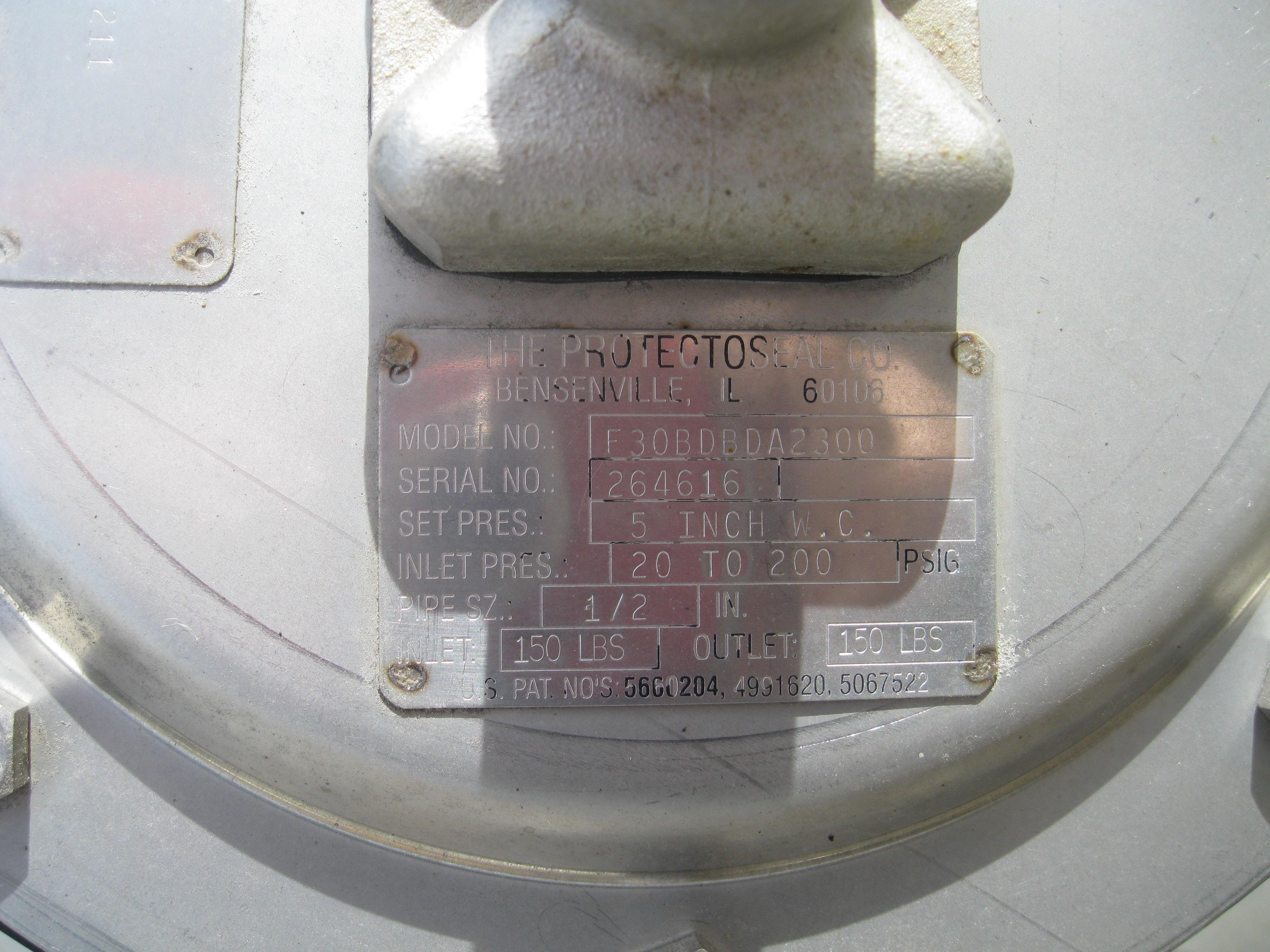 Usado 10,000 GALLON STORAGE SILO