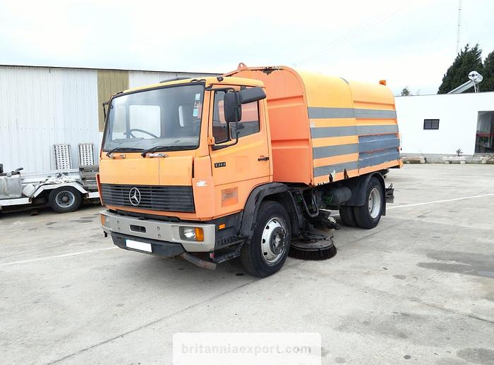 Used 1992 MERCEDES-BENZ 1314 road sweeper
