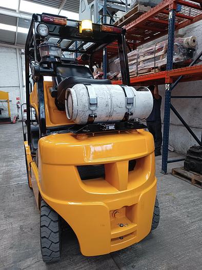 Usado 2019 HYUNDAI 25L-7A