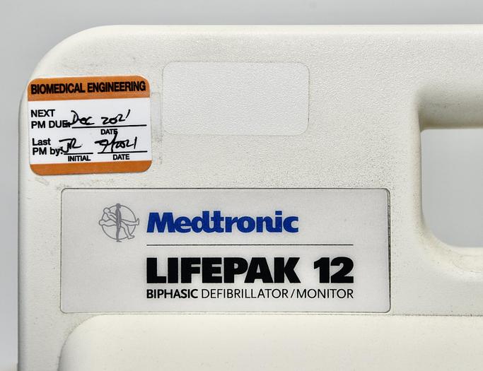 Used MEDTRONIC LIFEPAK 12 Physio Biphasic Defibrillator / Monitor