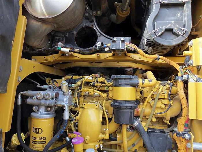 Used 2012 CATERPILLAR 140 M 2 AWD