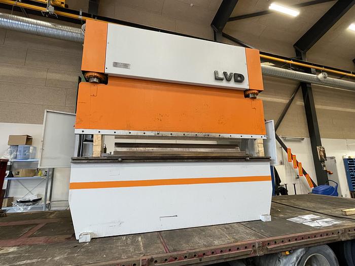 Used BRUGT KANTPRESSE FABRIKAT LVD, MODEL PP 100