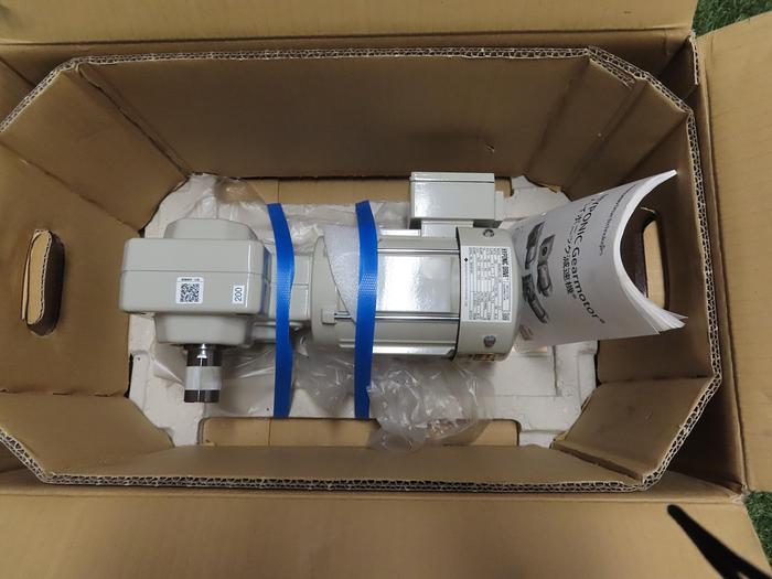 SUMITOMO RNHM02-35L-200 HYPONIC DRIVE INDUCTION GEARBOX