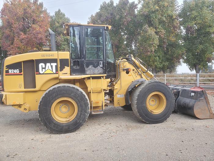 Used 2004 CAT 924G