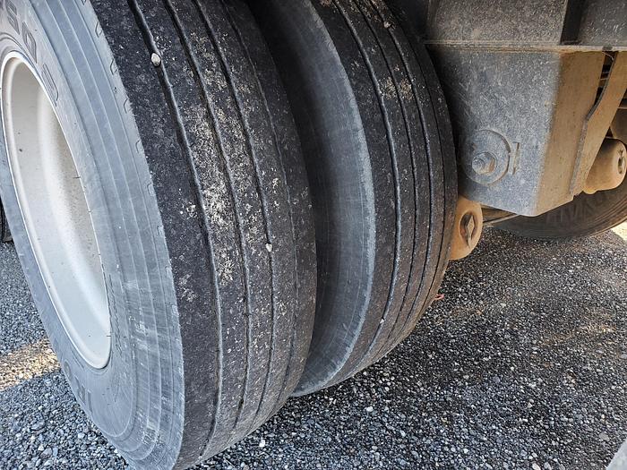 Used 2014 53' Trinity Eagle Bridge 4 Axle Belt Trailer