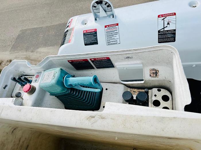 Used Altec AA55 60ft Bucket Boom on 2015 Ford F-750 4x2 Reg Cab Utility Truck - 44765