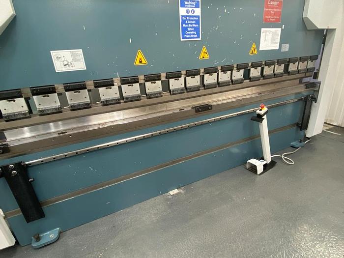 Used 2017 Durma ADS 37175 CnC Pressbrake