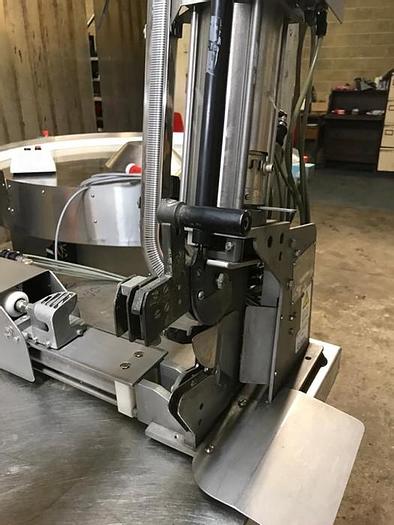 Used TIPPER-TIE STRETCH CLIPPER