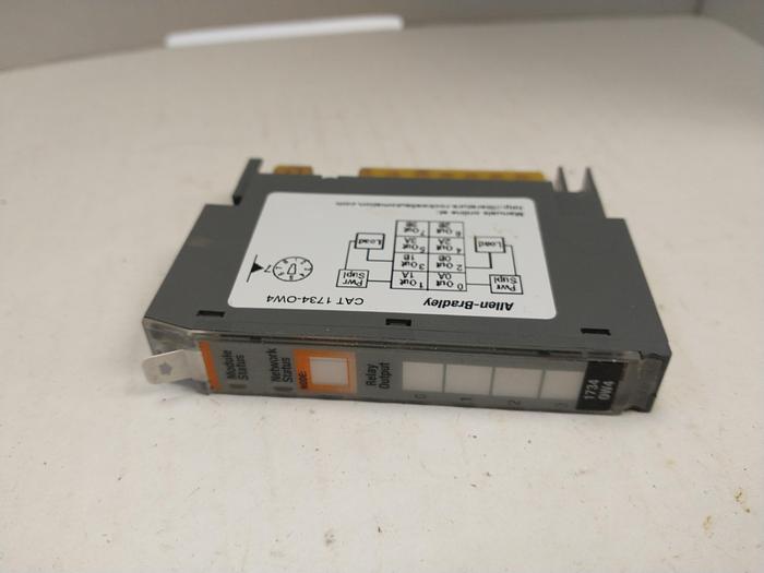 Used Allen Bradley Relay Output 1734-0W4 N439 GH#A2