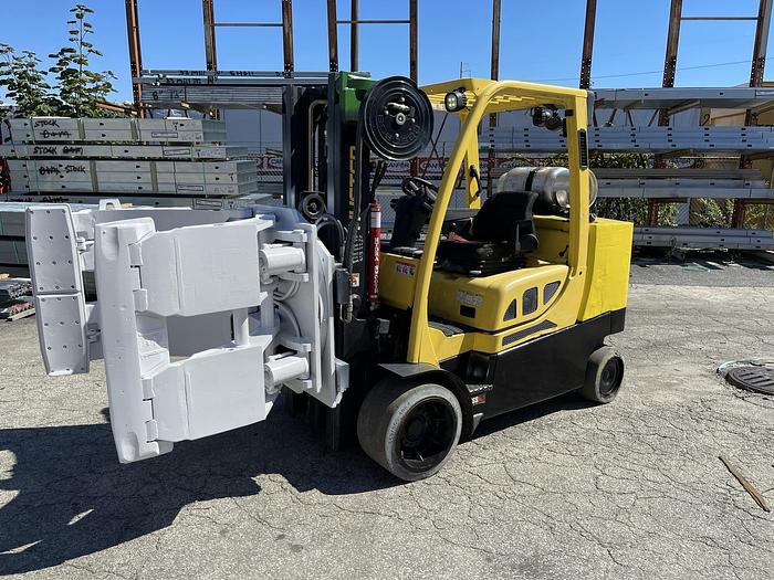 Used 12,000 POUND HYSTER ROLL CLAMP FORKLIFT W/ 60" CASCADE CLAMP 2,100 HOURS