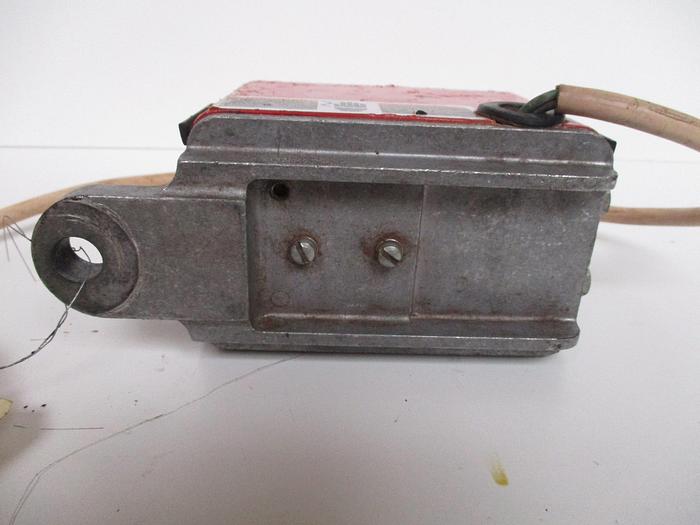 Used COURTOY R100 Vibreur trémie alime,tation poudre