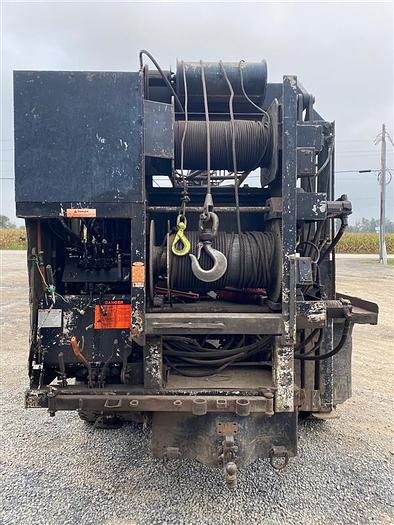 Used Smeal 12T Pump Hoist Rig