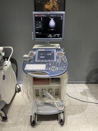 Used GE Voluson E8 Ultraschallgerät mit 2x Sonde und Fußschalter