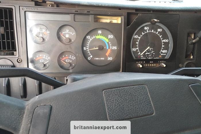 Used 1992 VOLVO FL7 260 19 ton box lorry